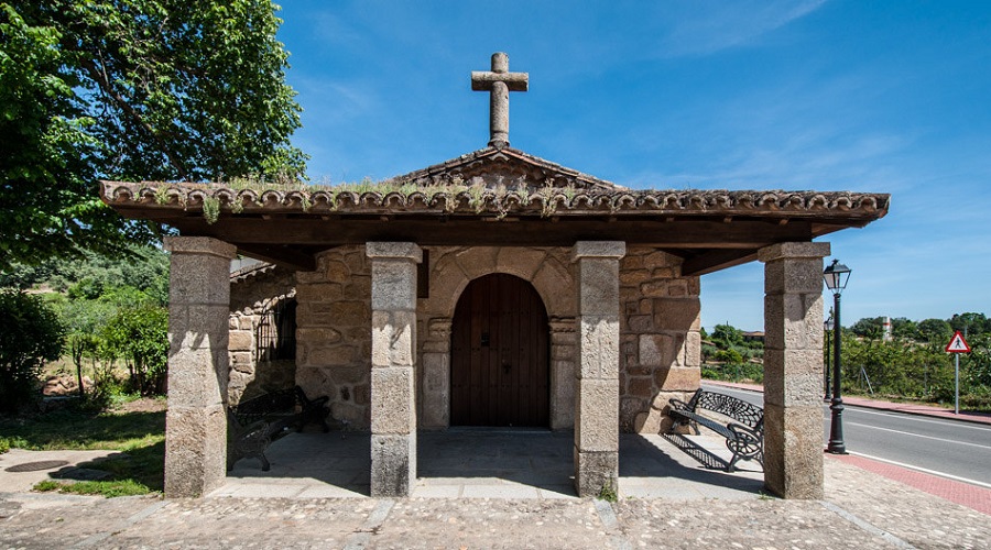 Villanueva de la Vera. Ermita del Cristo.