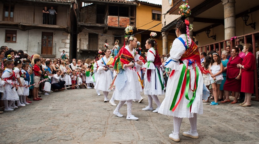 Fiestas. Danza de las Italianas.