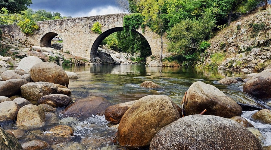 Losar de la Vera. Puente Cuartos.